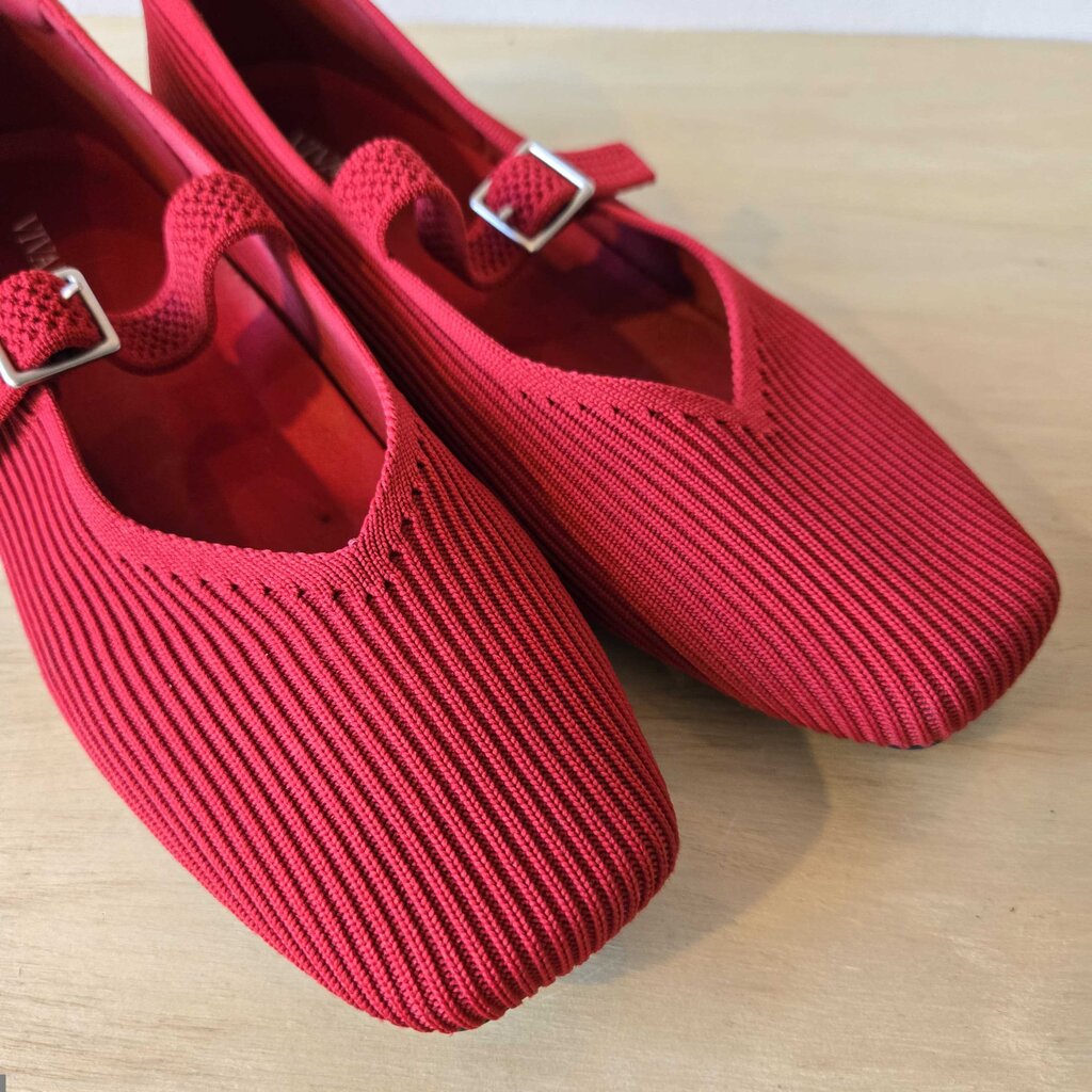 VIVAIA MARGOT retail 139.00 SZ 38.5 = US 7.5