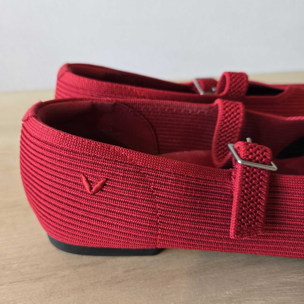 VIVAIA MARGOT retail 139.00 SZ 38.5 = US 7.5