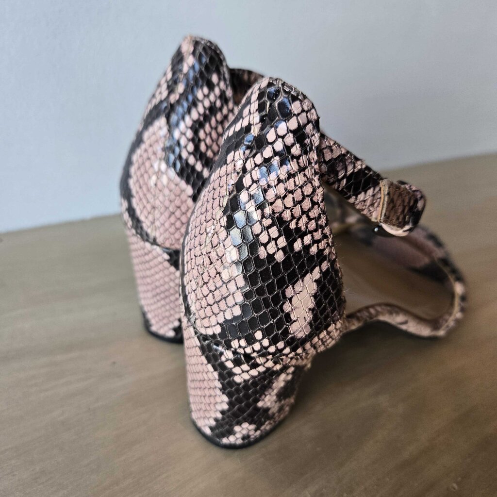NATURALIZER VERA SZ 6