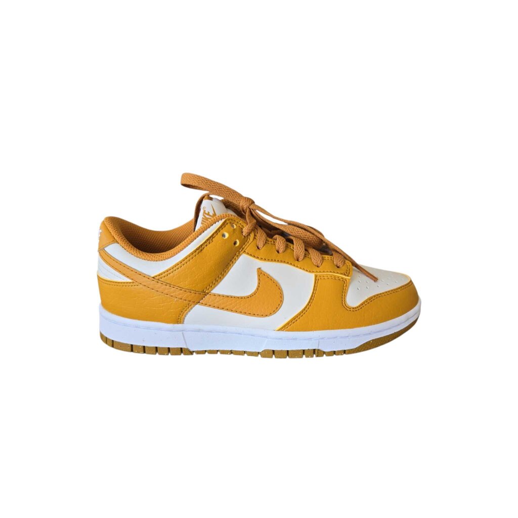 NIKE DUNK LOW SZ 7.5 retail 120.00