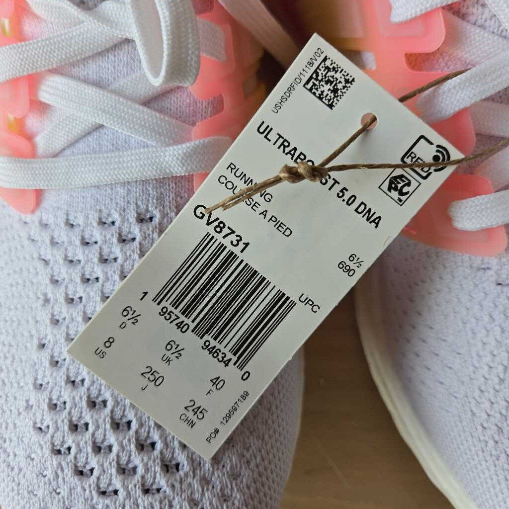 ADIDAS ULTRABOOST 5.0 DINA SZ 8