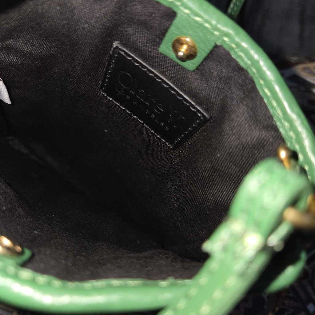 CLAIRE V. WOVEN POCHE retail 235.00