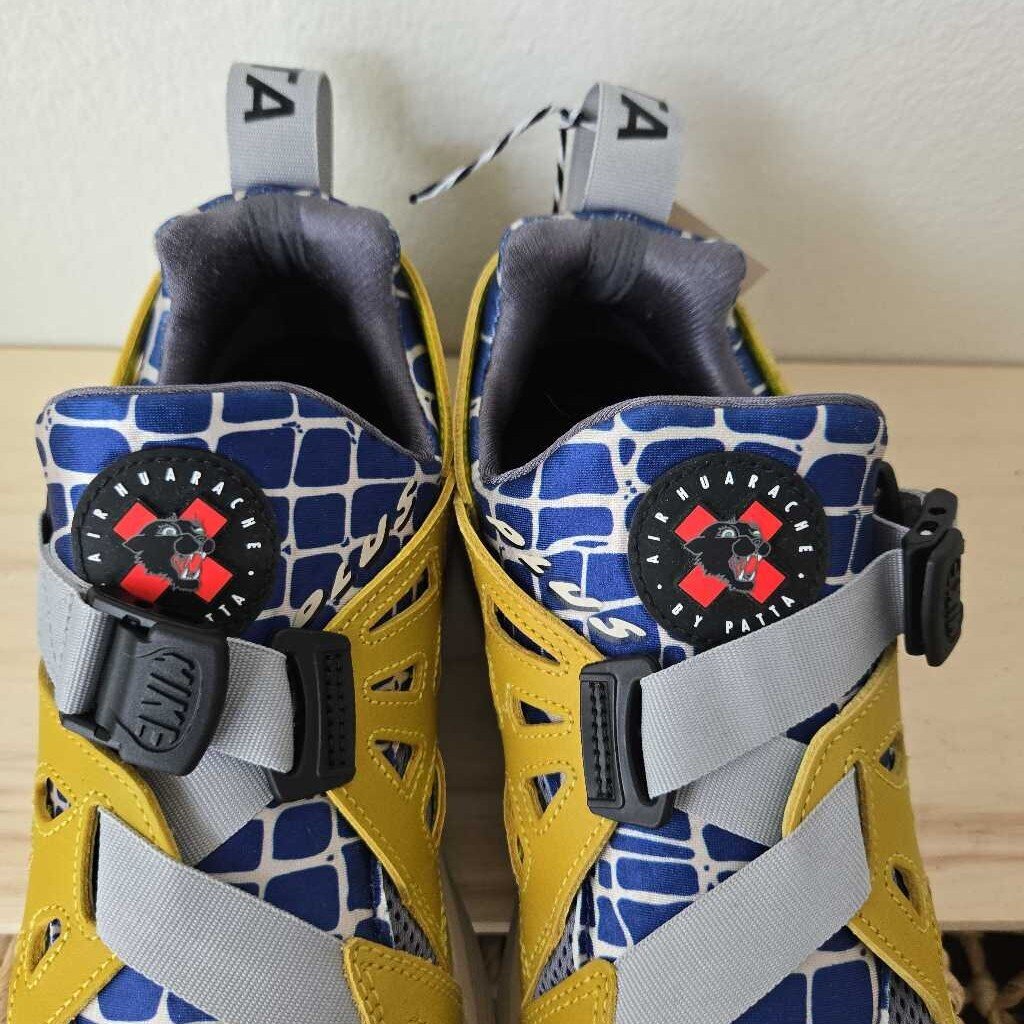 PATTA NIKE AIR HUARACHE SZ 7.5