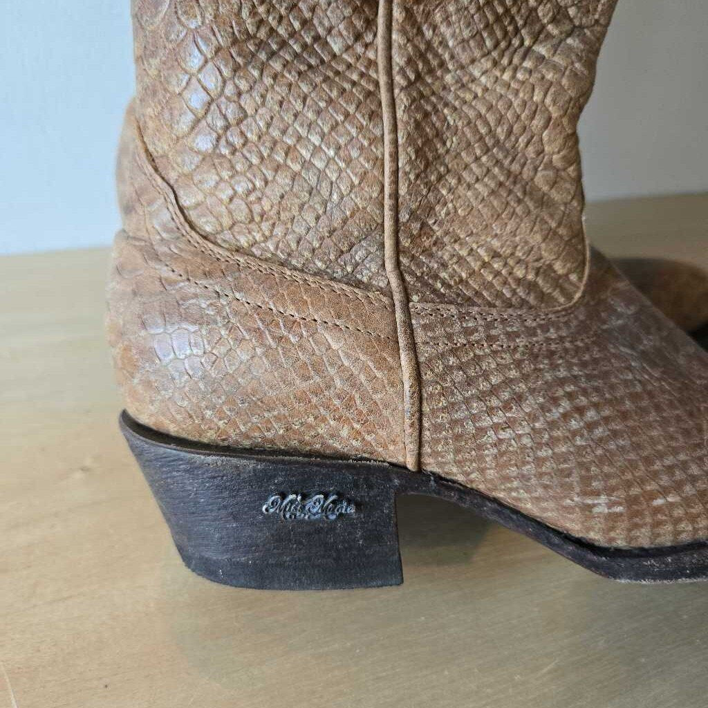 MISS MACIE EDEN BOOT retail 389.00 SZ 8.5