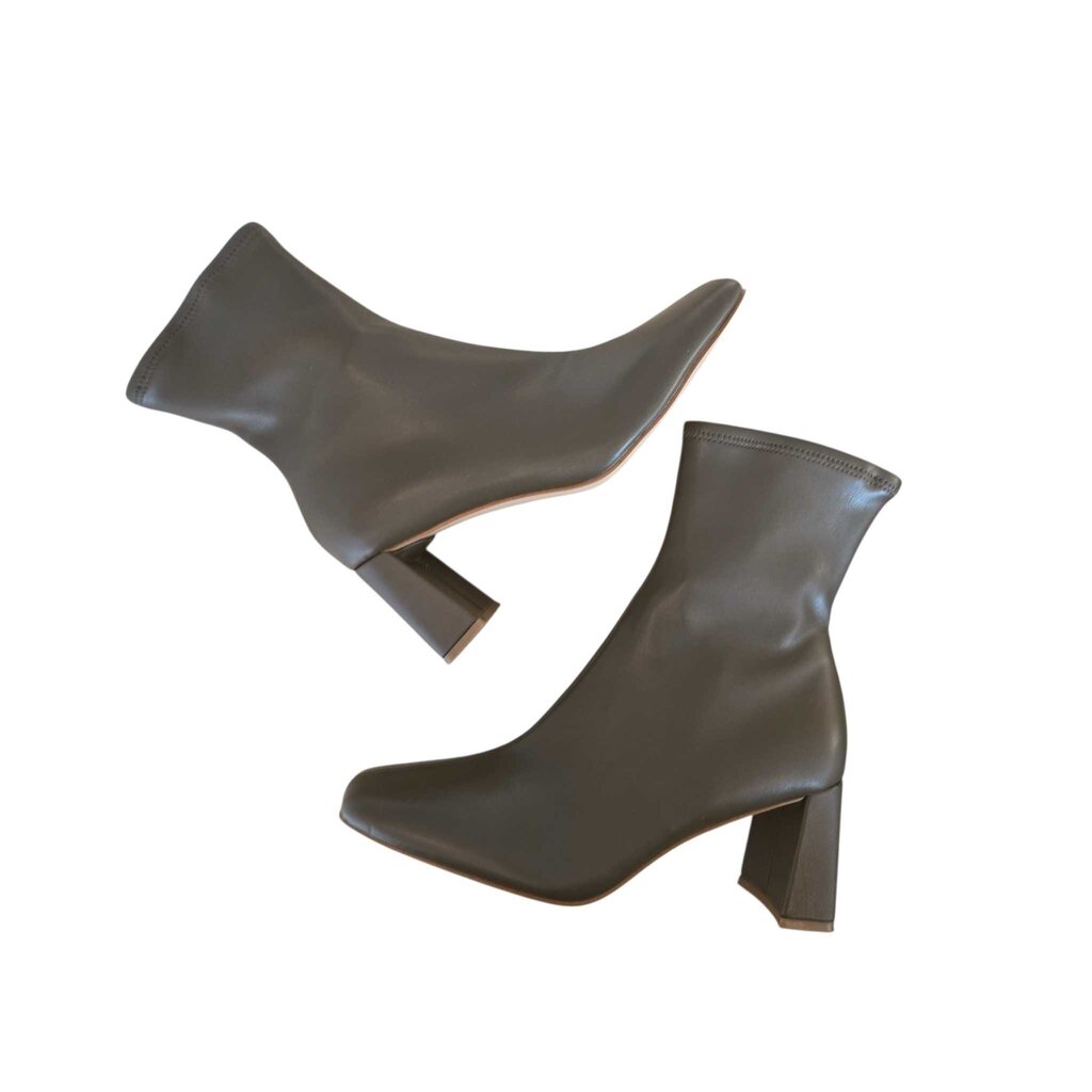 STEVE MADDEN HARLI OLIVE SZ 8.5 new