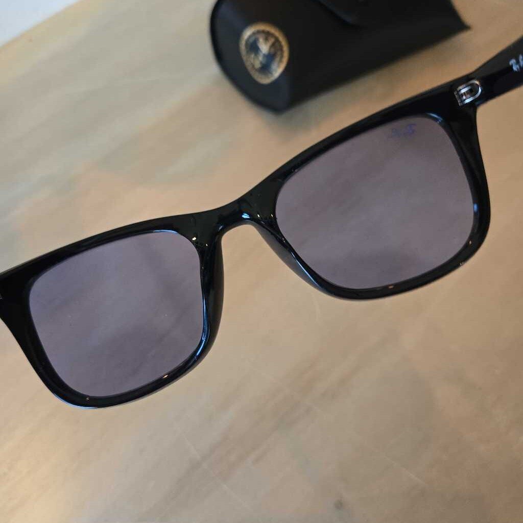 RAYBAN ORB4420 new 160.00 unisex