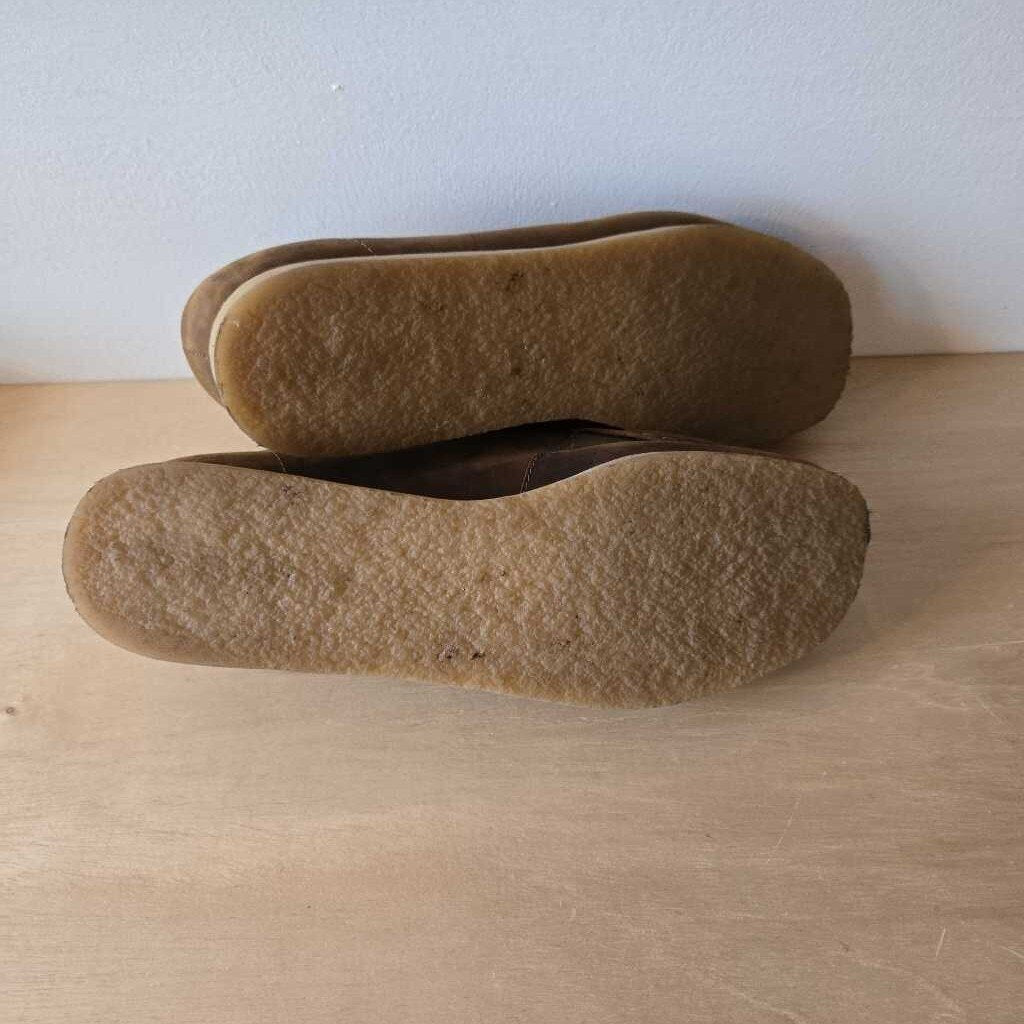CLARKS WALLABEE LOW SZ 9.5