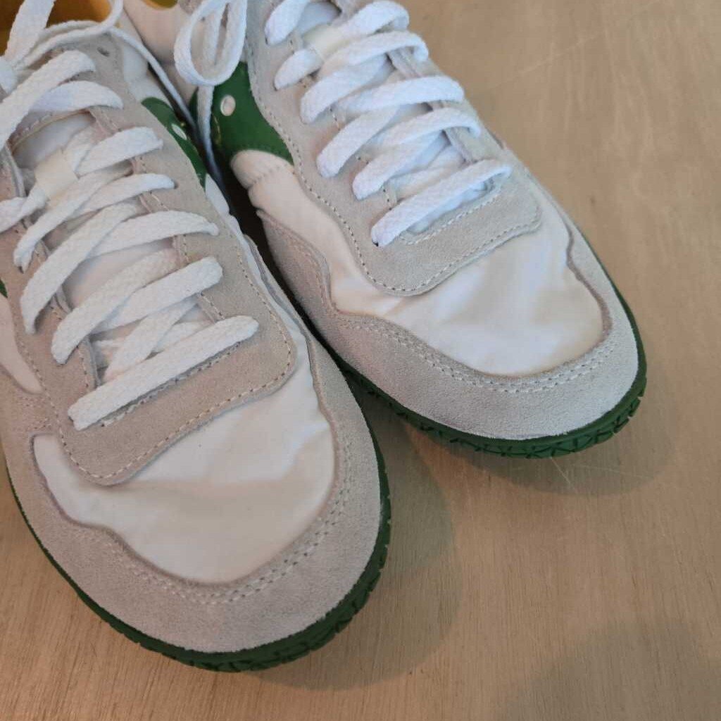 SACONY DXN TRAINER SZ 9