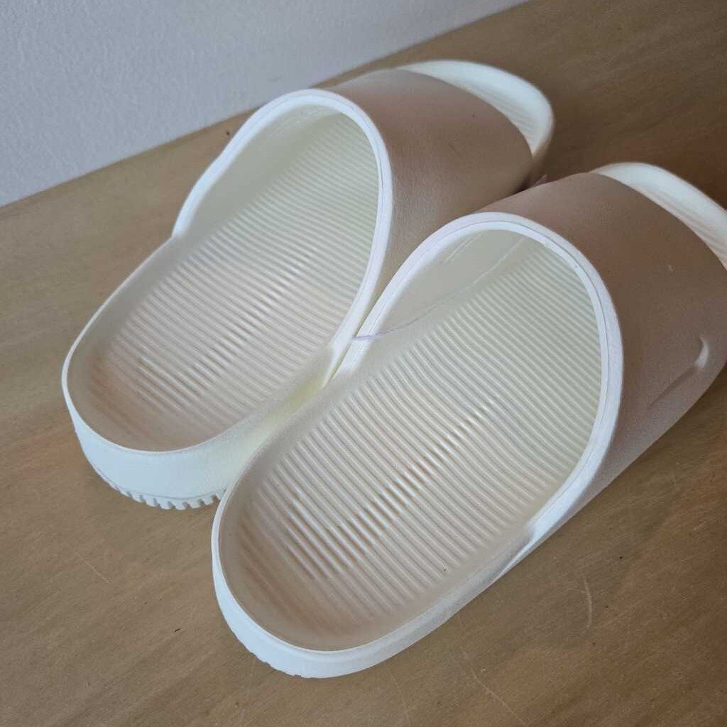 NIKE CALM SLIDE new SZ 8