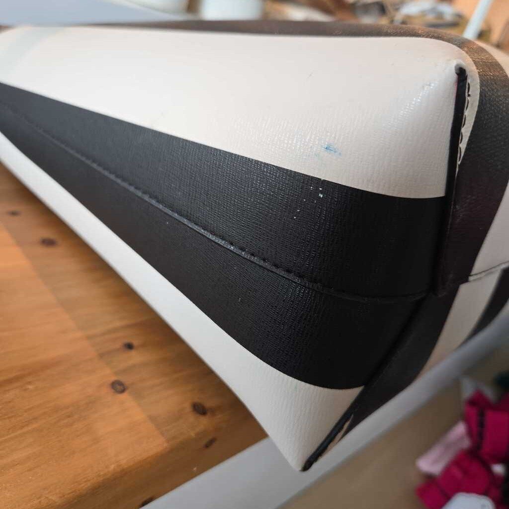 KATE SPADE blk + white TOTE