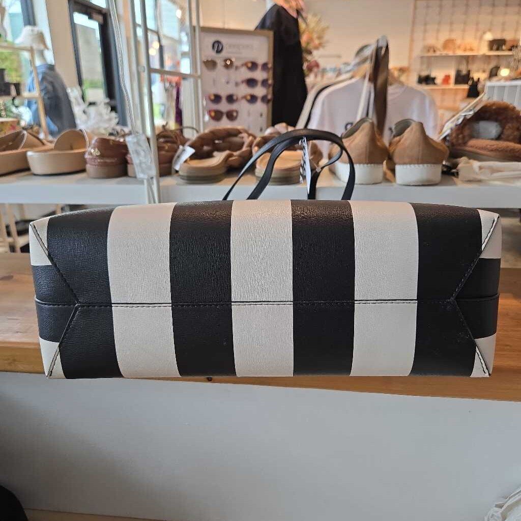 KATE SPADE blk + white TOTE