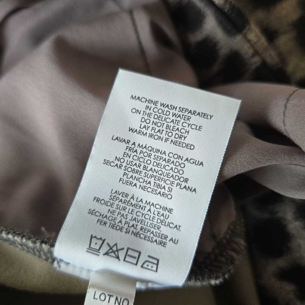 CABI 3402 JUNGLE SKIRT SZ 8 B