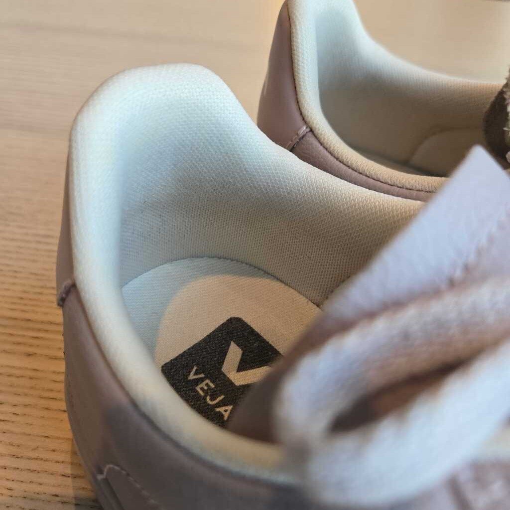 VEJA SZ 8 retail 175.00