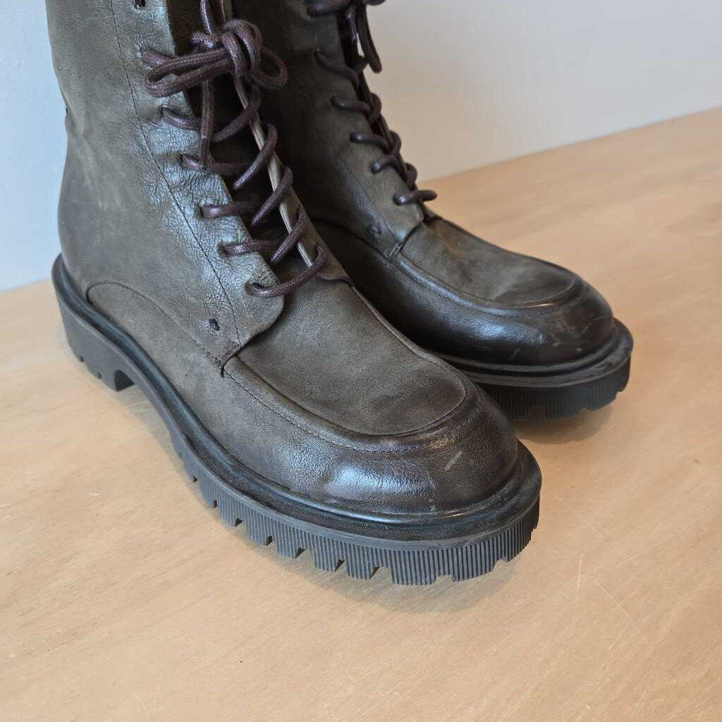 A.S.98 OLIVE SZ 40 = US 9/9.5 retail 375.00