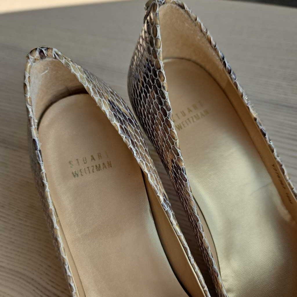 STUART WEITZMAN PLAINFIELD SZ 10 retail 335.00