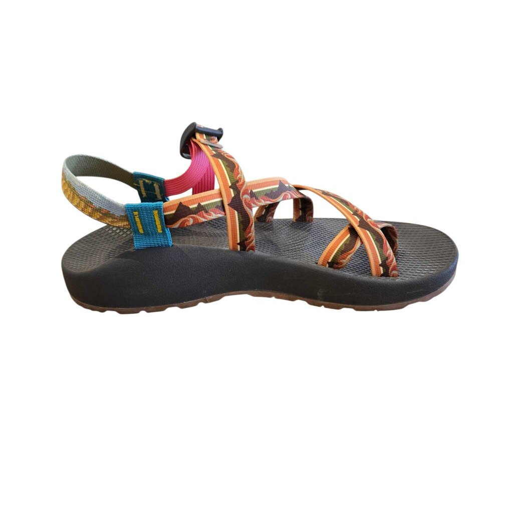 CHACO MEN'S 11 retail 90.00