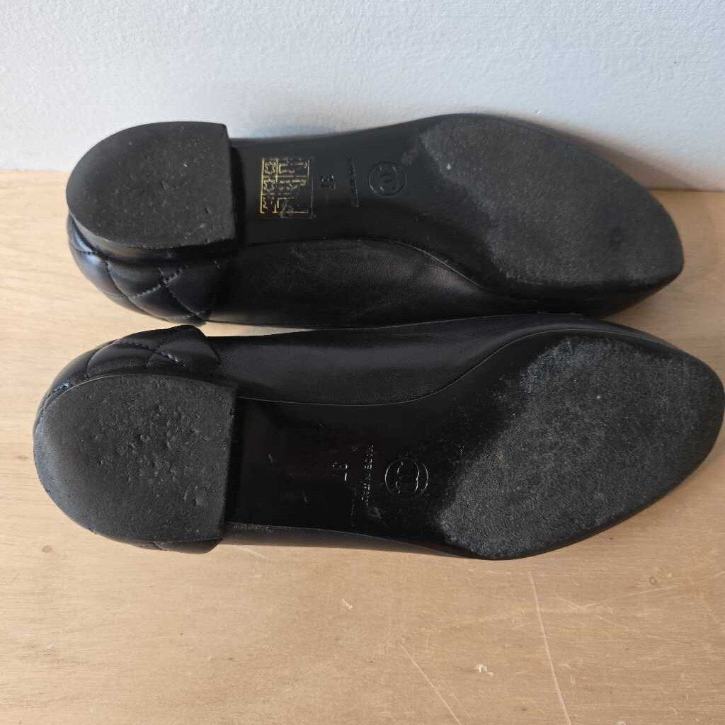 vintage CHANEL FLATS SZ 37 = US 6.5/7