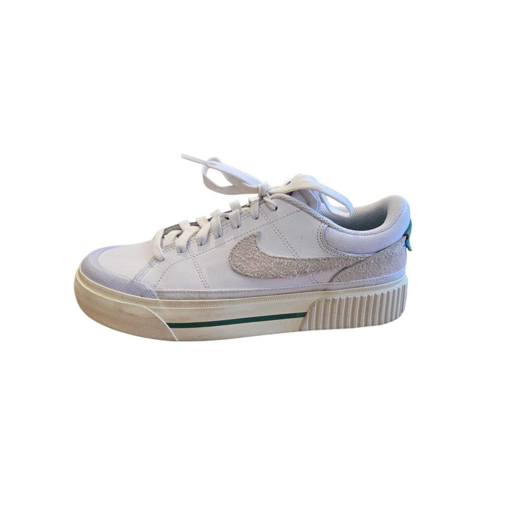 NIKE SZ 8.5
