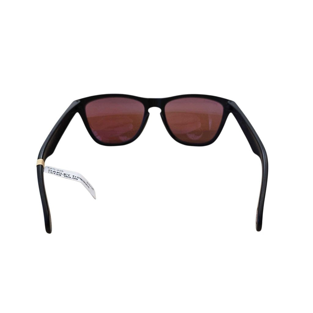 OAKLEY frogskins retail 160.00