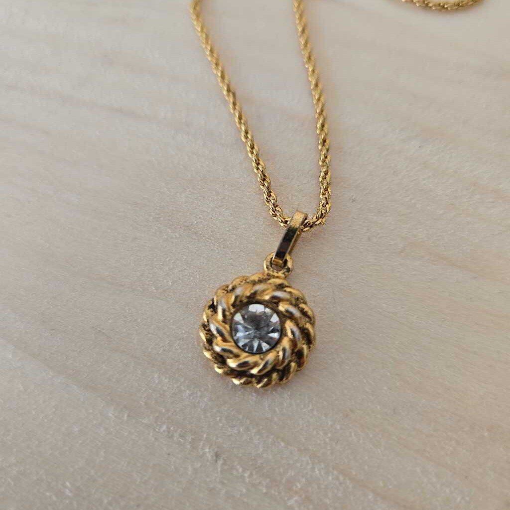 vintage CHANEL NECKLACE