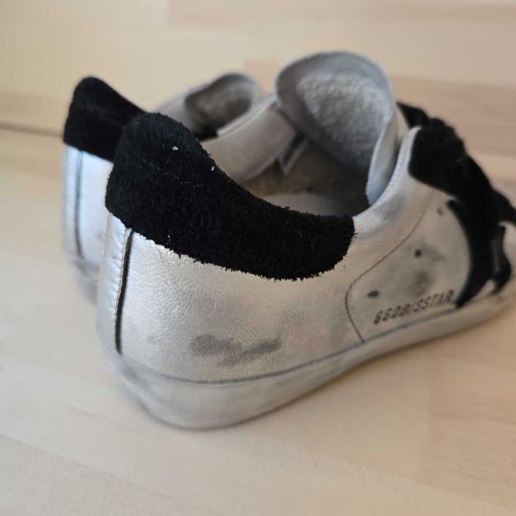 GOLDEN GOOSE SZ 35 = 5 - 6