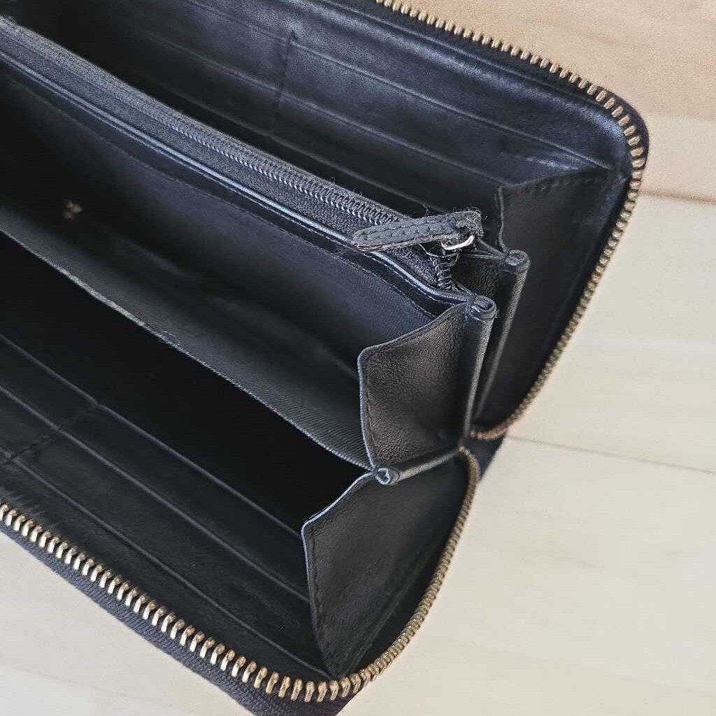 GUCCI GG ZIP WALLET
