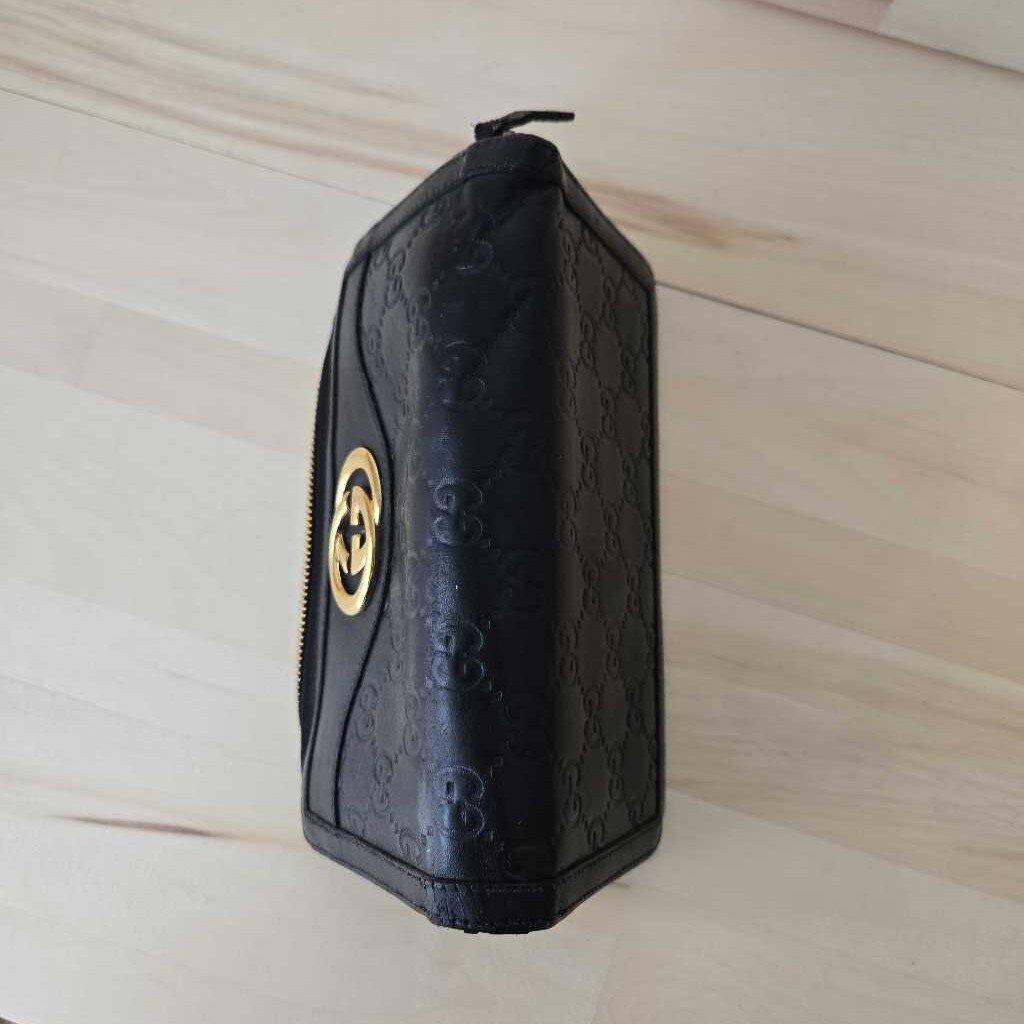 GUCCI GG ZIP WALLET