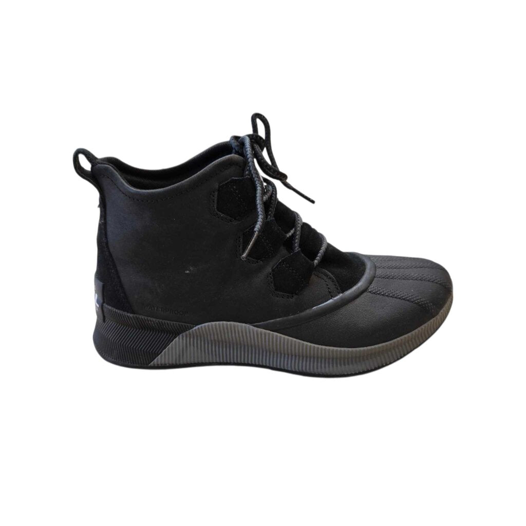 SOREL OUT n ABOUT SZ 8.5