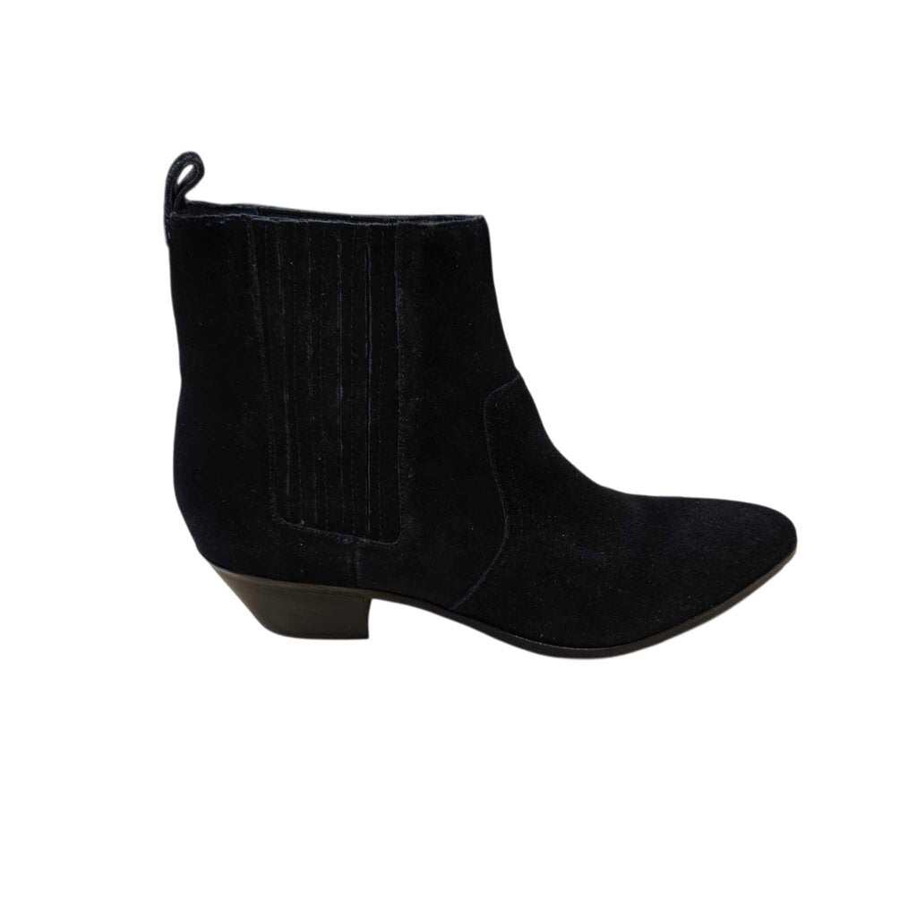 DONALD PLINER SZ 9
