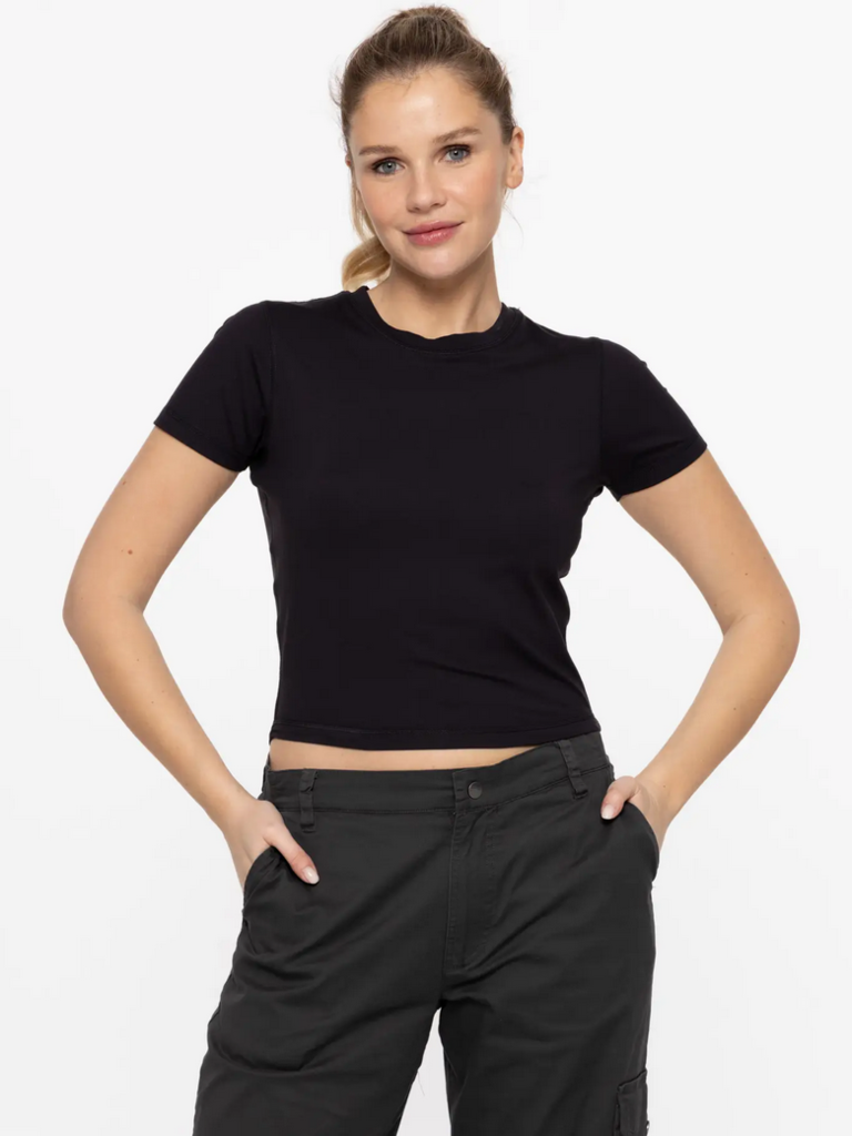 ESSENTIAL COTTON TEE black + small