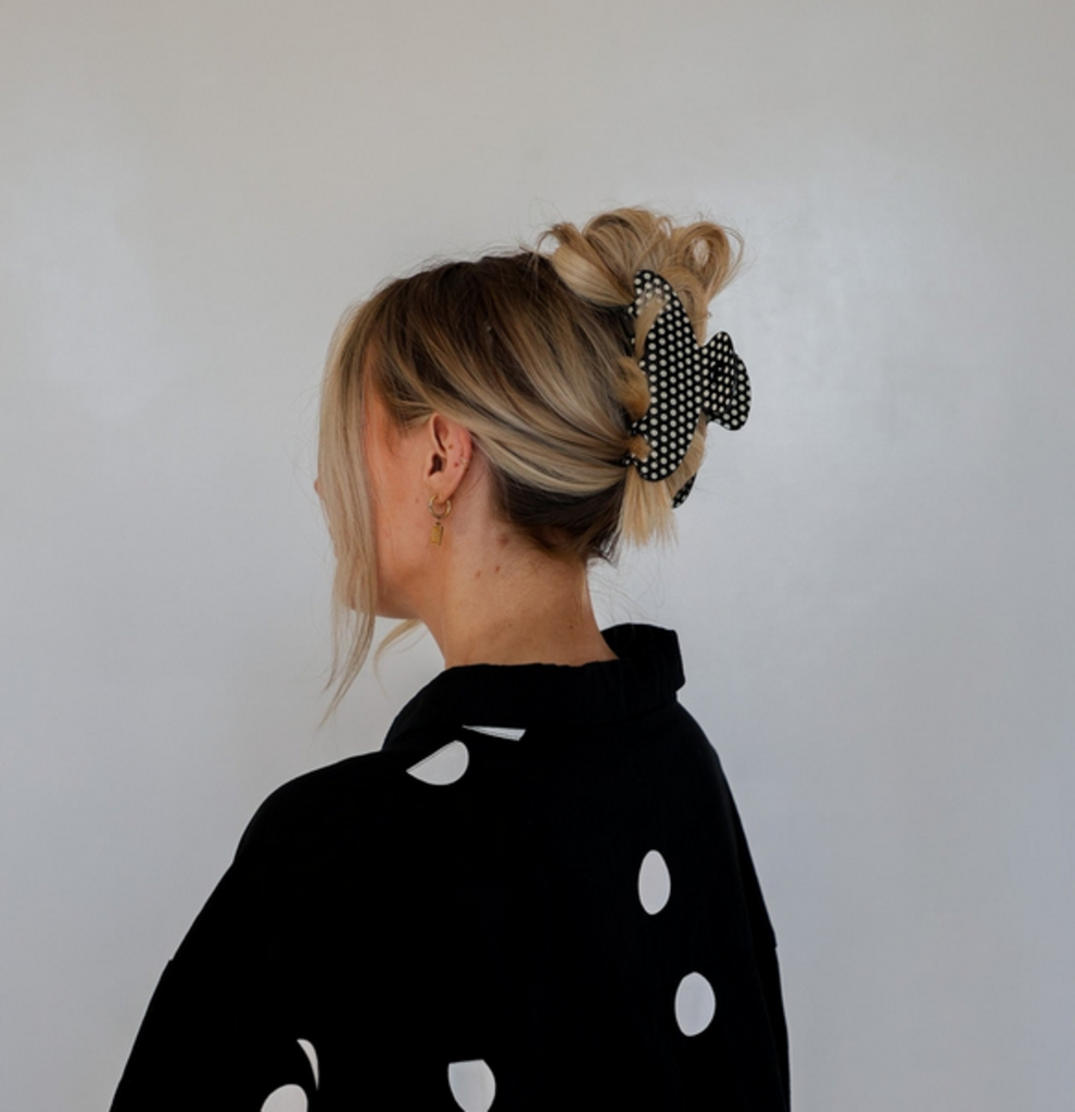 Oversized Black & White Polka Dot Claw