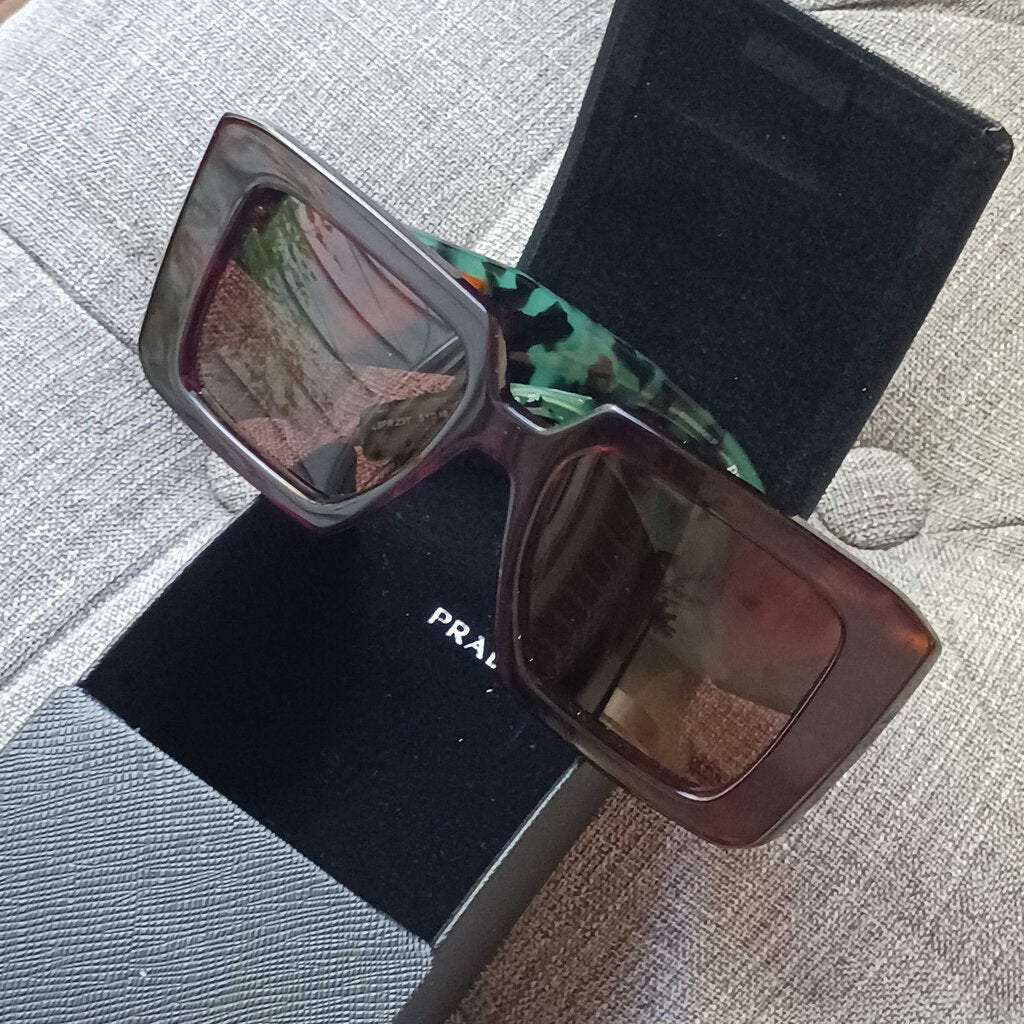 PRADA PR 23YS SUNGLASSES retail 489.00