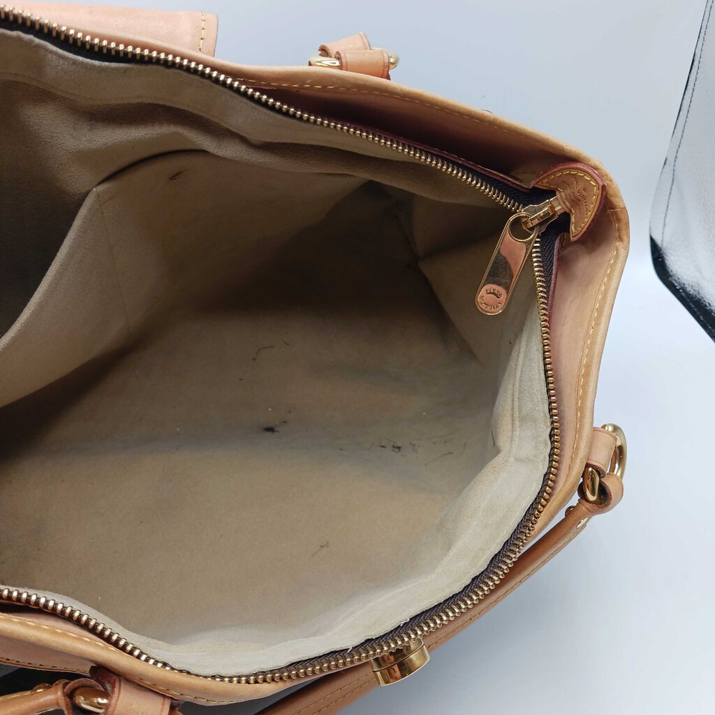 LOUIS VUITTON MONOGRAM MM BOETIE