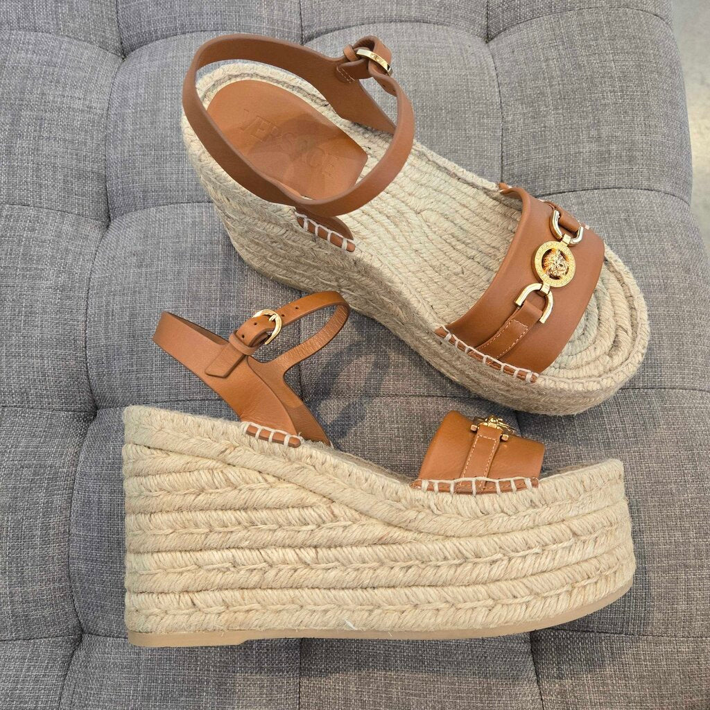 VERSACE MEDUSA WEDGE new 775.00 SZ 38 = US 7.5