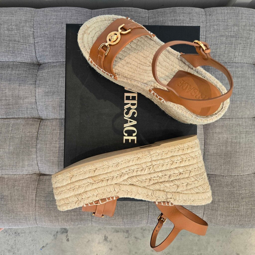 VERSACE MEDUSA WEDGE new 775.00 SZ 38 = US 7.5