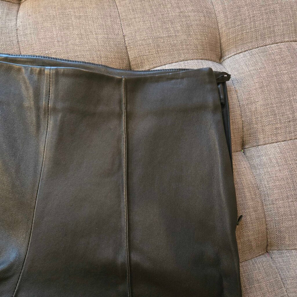 ESCADA LEATHER PANTS SZ 40 8/10 W