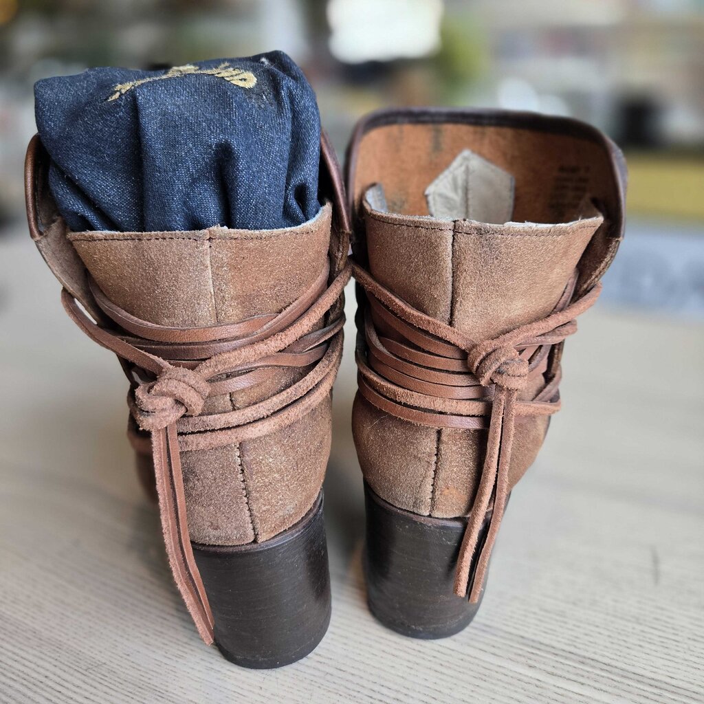 FREEBIRD SZ 10 retail 329.00