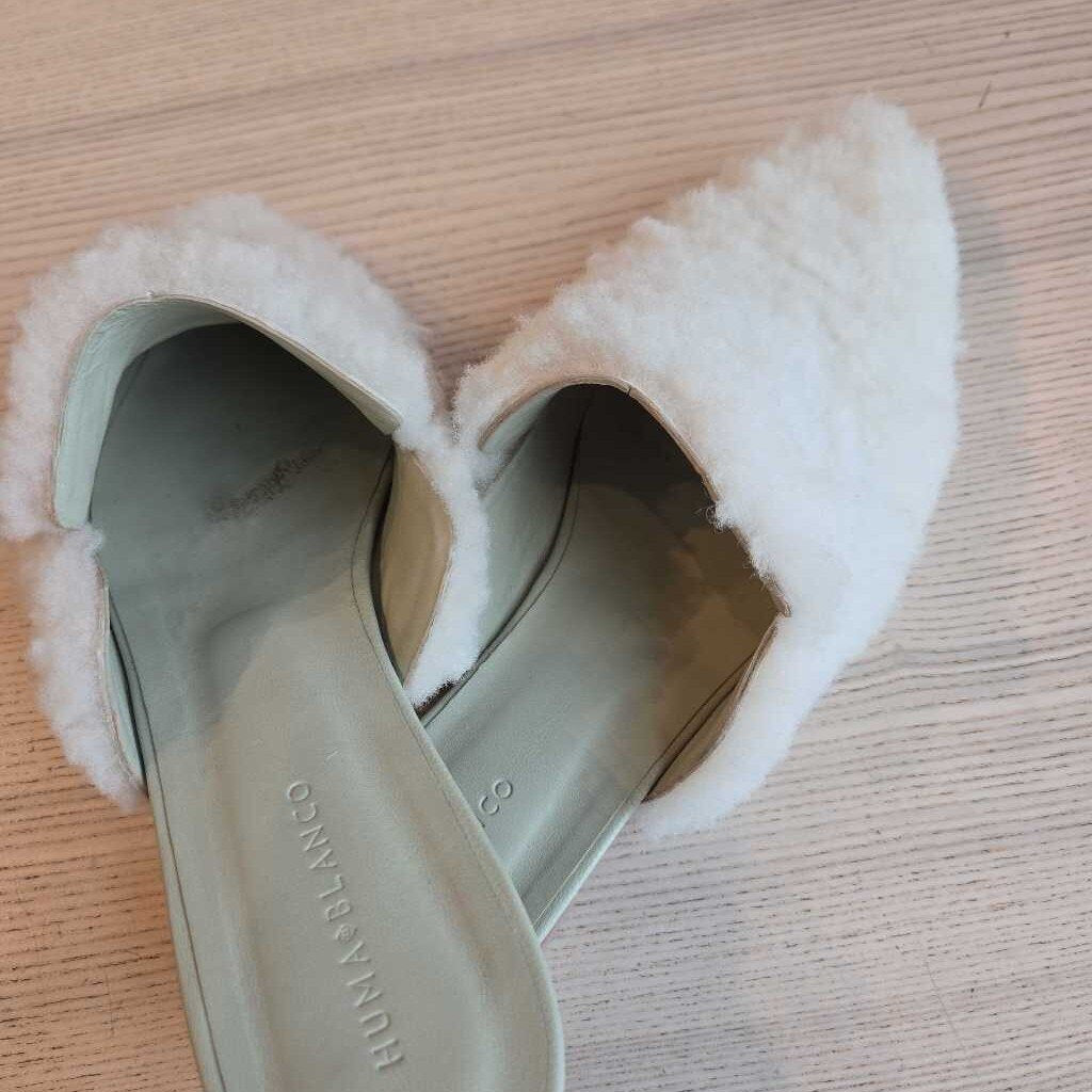 HUMA BLANCO IIARIA SZ 40 = 9/9.5