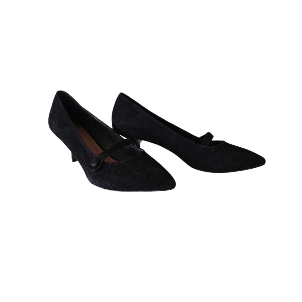 DONALD PLINER GRACEY SZ 9.5