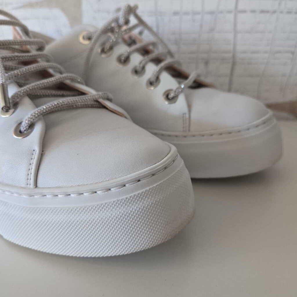 AGL CRYSTAL PLATFORM SZ 39.5/9.5 retail 445.00
