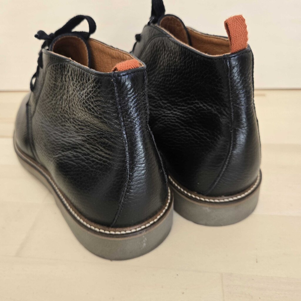 RODD & GUNN SZ 44 = US 11