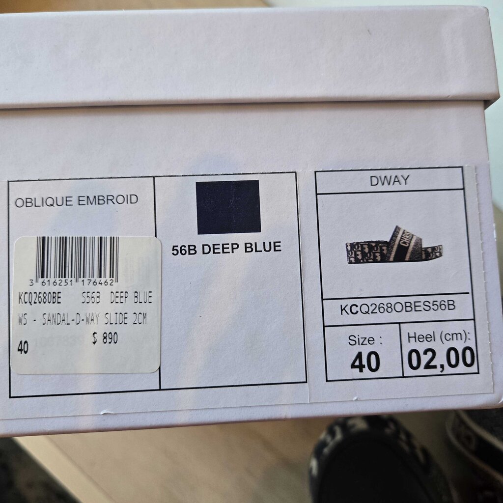 CHRISTIAN DIOR D-WAY SZ 40 = 9.5/10 retail 890.00