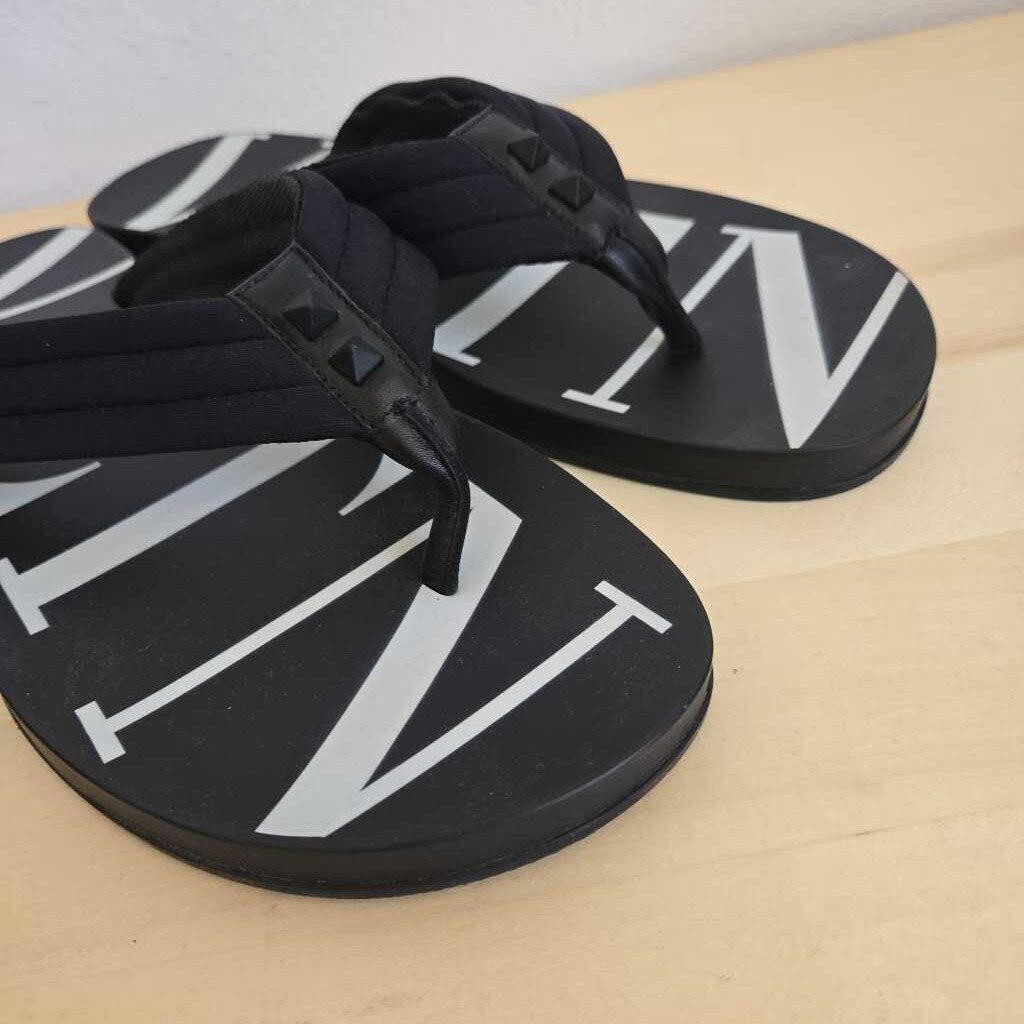 VALENTINO GARAVANI SZ 44 = US 11 retail 375.00
