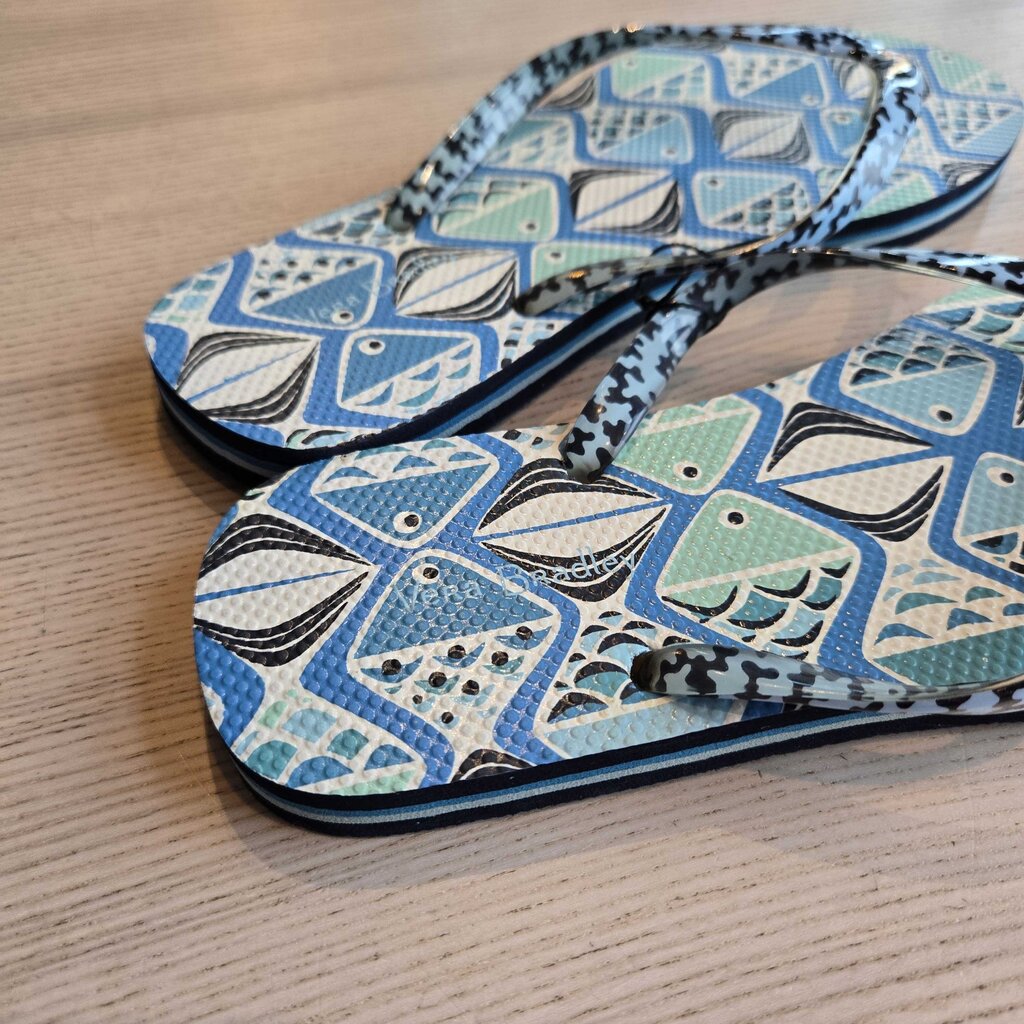 VERA BRADLEY new SZ 7/8