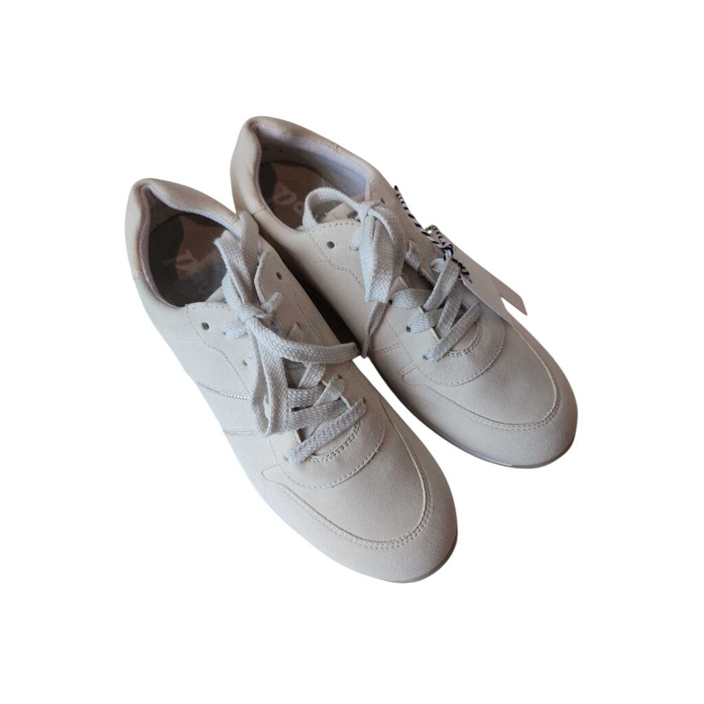 PAUL GREEN SZ 5 = US 7.5 retail 160.00
