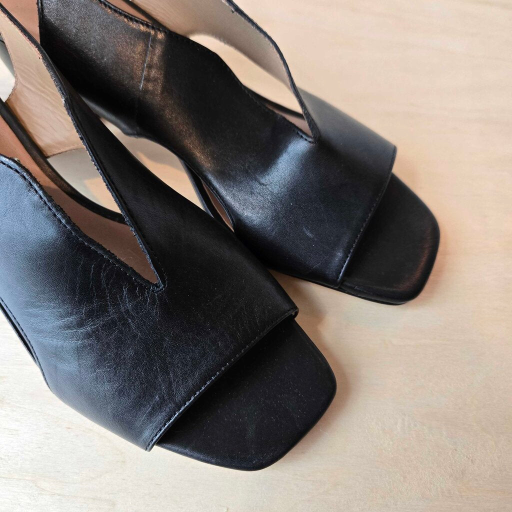 BERNARDO BEDFORD SLING SZ 9.5 retail 238.00