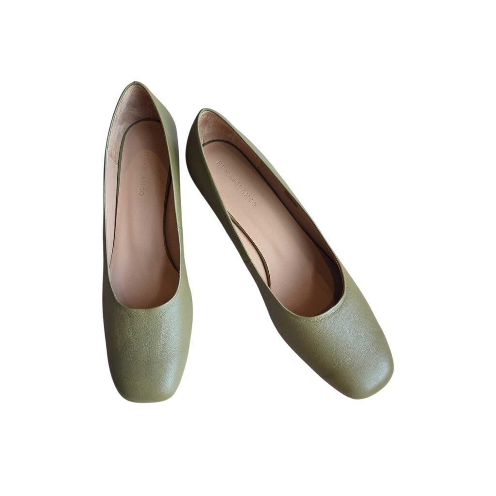 HUMA BLANCO LUISA OLIVE SZ 40 = 9.5/10 retail 270.00