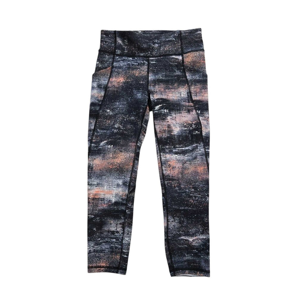 LULULEMON SZ 8 MED A