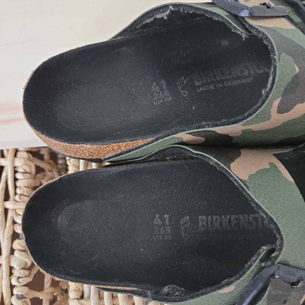 BIRKENSTOCK SZ 10