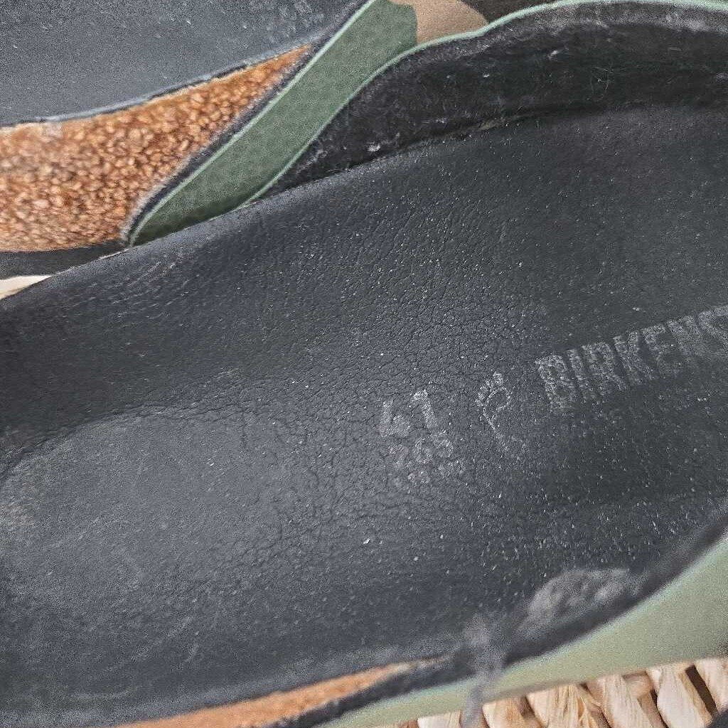 BIRKENSTOCK SZ 10
